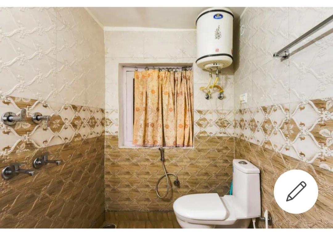 Tirthan Crest Homestay Banjār Eksteriør bilde